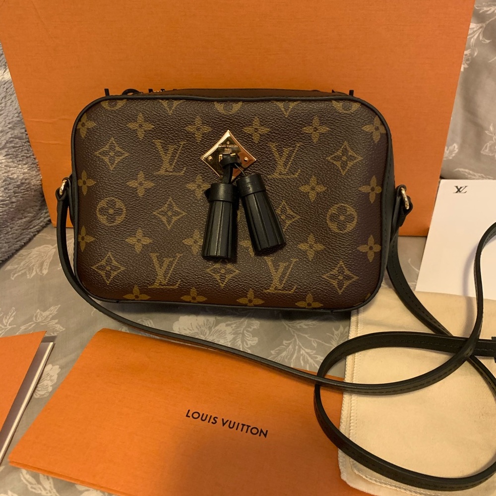 🔥SOLD🔥Louis Vuitton Saintonge